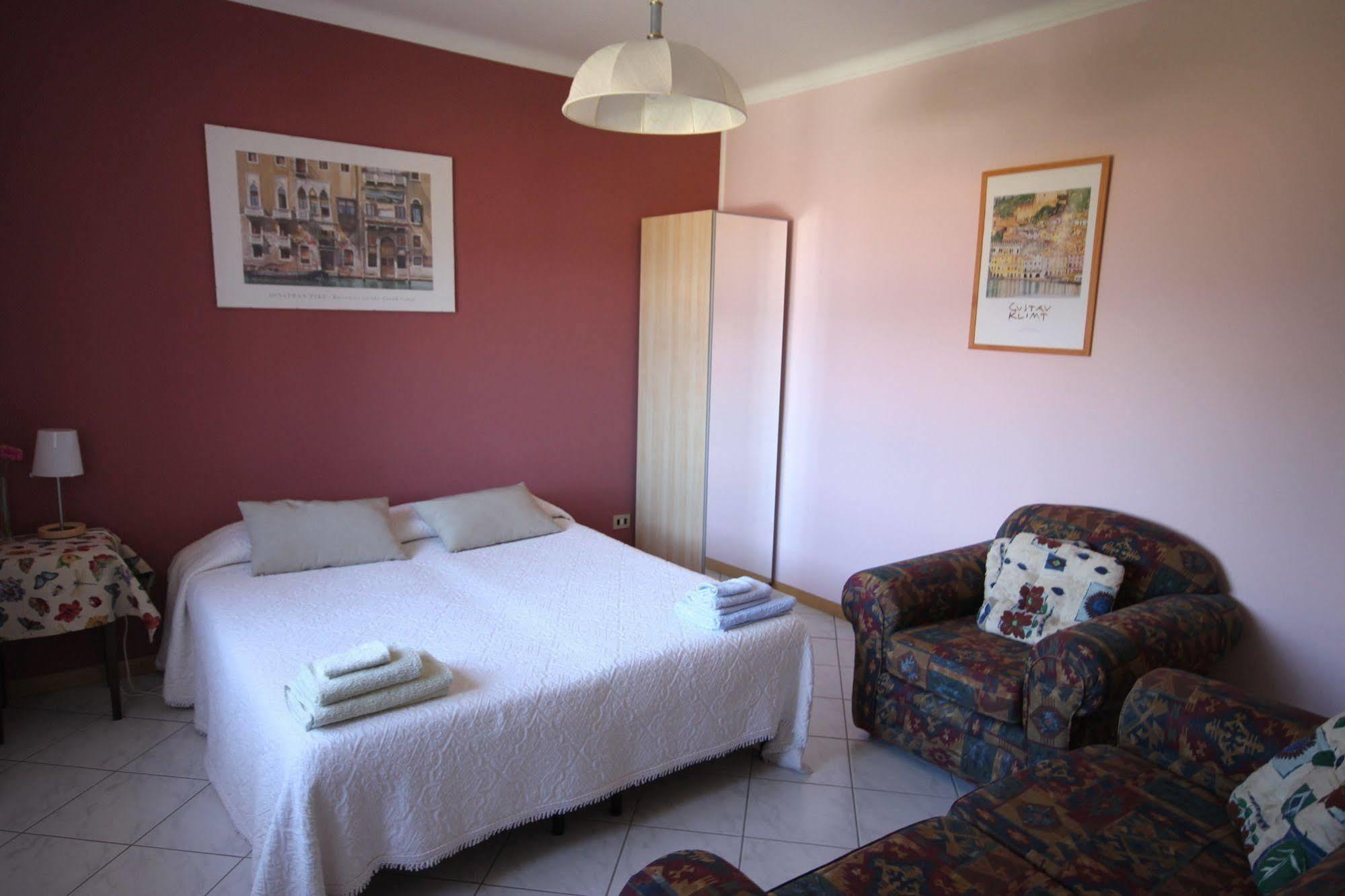 Balcone Fiorito Bed & Breakfast Menaggio Eksteriør bilde