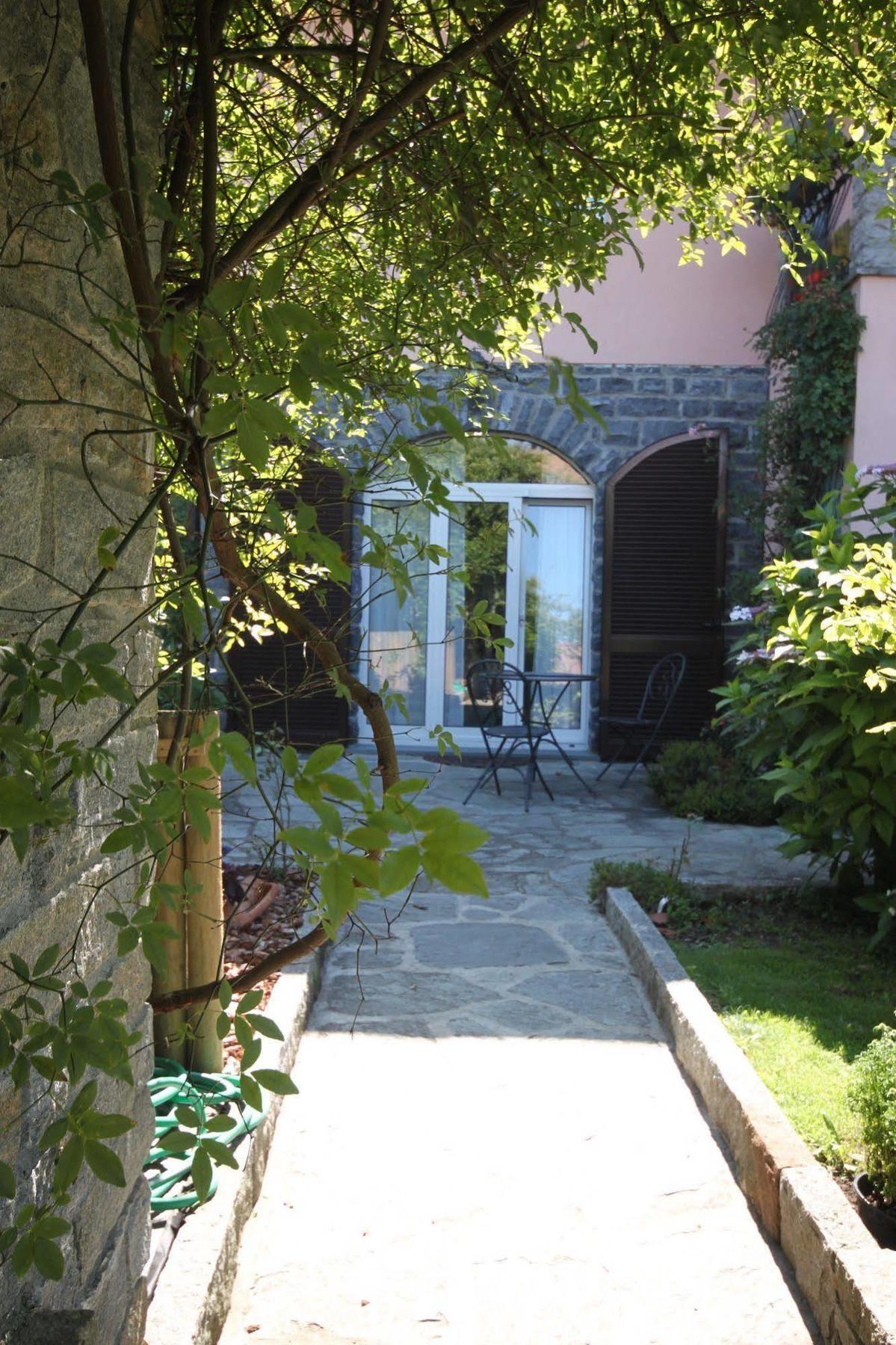 Balcone Fiorito Bed & Breakfast Menaggio Eksteriør bilde