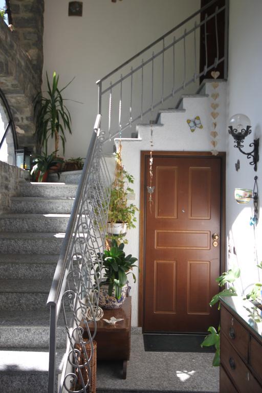 Balcone Fiorito Bed & Breakfast Menaggio Rom bilde