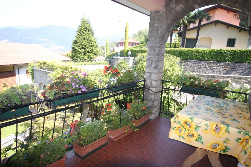 Balcone Fiorito Bed & Breakfast Menaggio Rom bilde